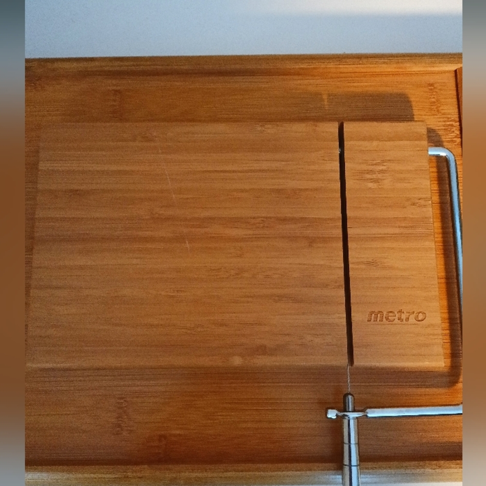 Bamboo Cheese Cutting Board with Spare Metal String